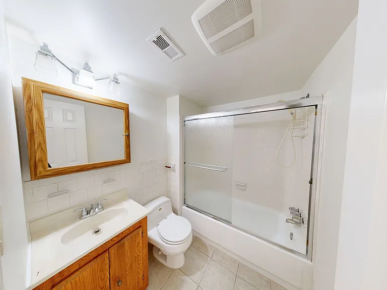 2114 Bonnywood Ln #202 — Photo 8