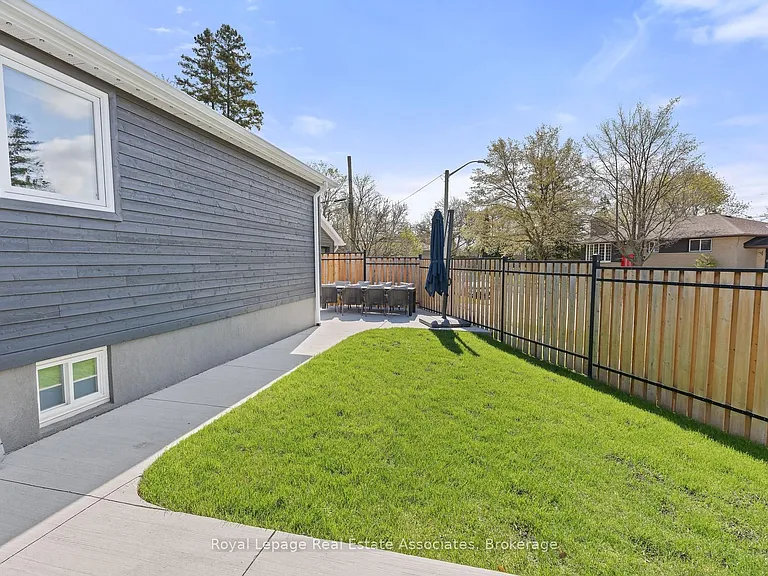 37 Windsor Rd — Photo 29