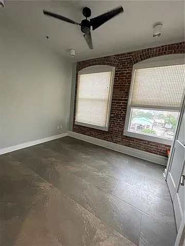 818 Howard Ave #404 — Photo 4