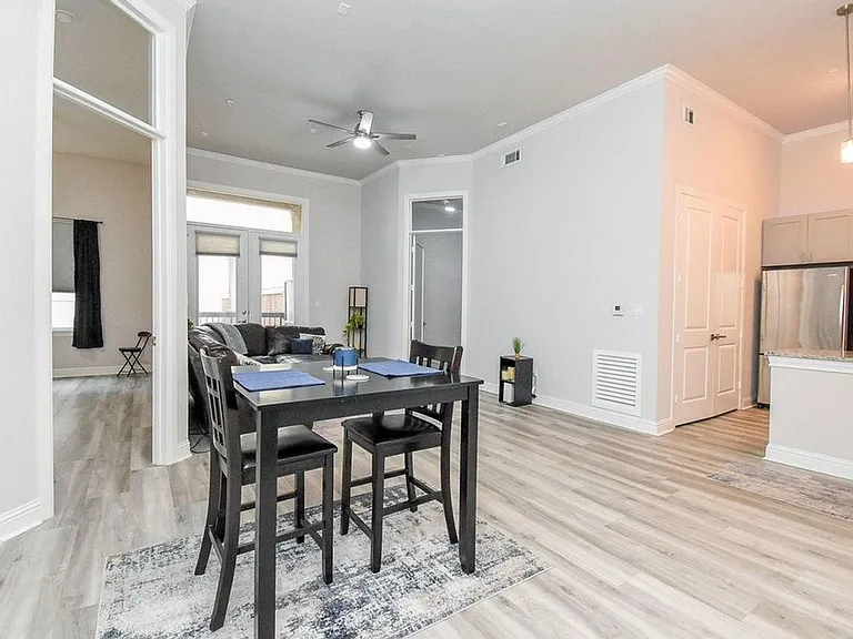 300 Saint Joseph Pkwy #421 — Photo 3