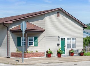 302 School St, Greenfield, IN