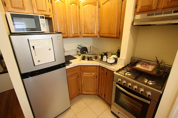 Rented by Compass | media 2