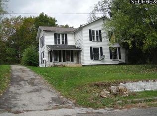 246 High St, Leetonia, OH 44431
