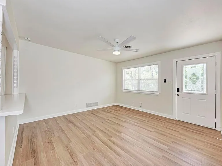 6300 Betty Cook Dr — Photo 13