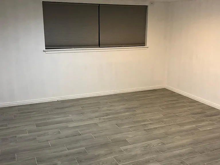 236 E 600 N — Photo 3