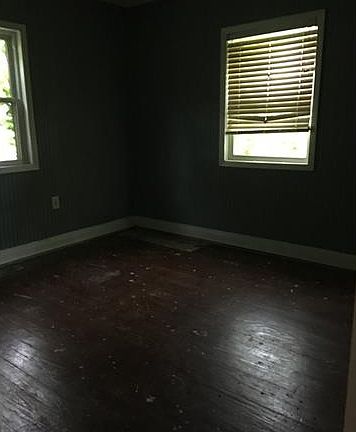 4th image of 1009 S Turnbull Dr