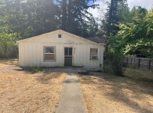 298 Maple Dr, Weott, CA 95571
