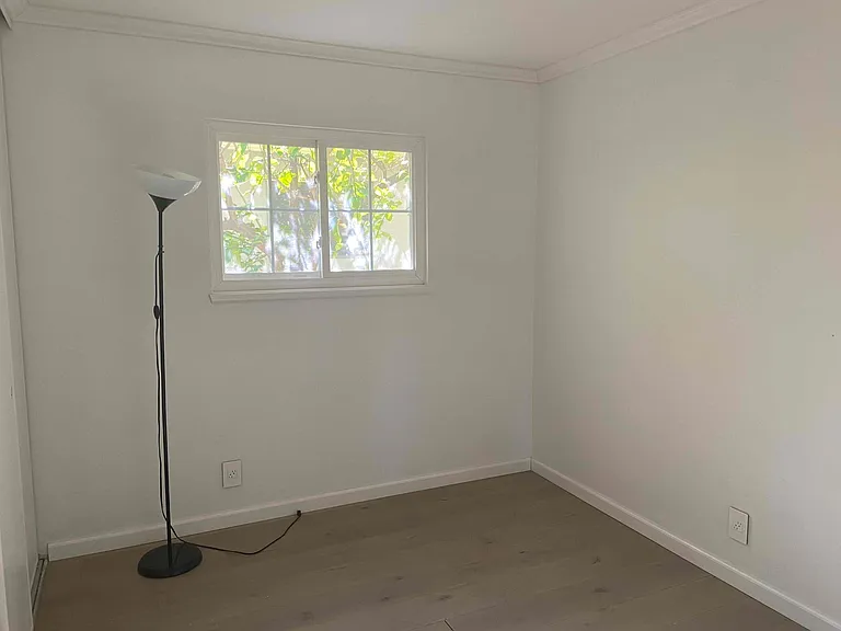 918 Daffodil Way — Photo 9
