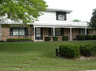 5924 Shamrock Ln, Greendale, WI 53129