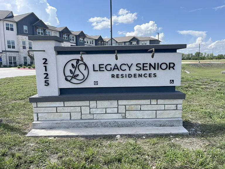 Legacy Lockhart Senior Apartments — Photo 36