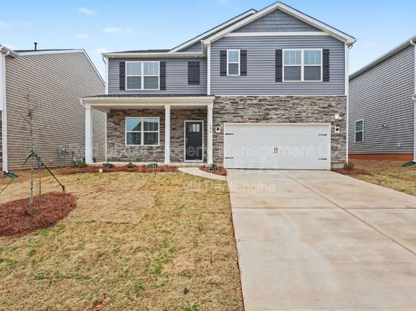 136 Meadow View Dr, Statesville, NC 28677