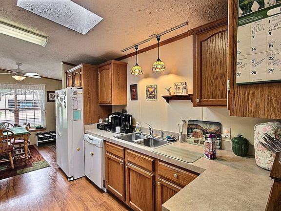 5th image of 3001 Heritage Ln