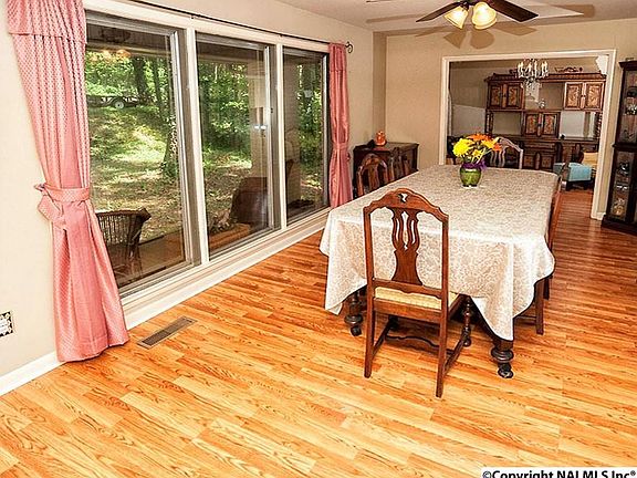 4th image of 9504 Hemlock Dr SE