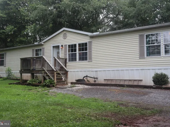 945 & 955 Hope Ave, Lititz, PA 17543