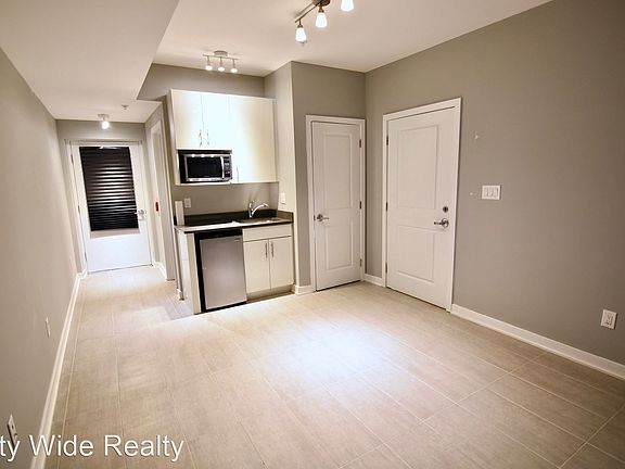 5th image of 533 N Budd St #3A