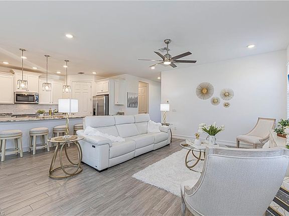 5th image of 28120 Seasons Tide AVE