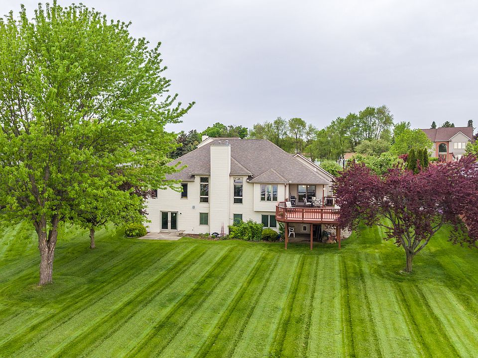 2nd image of 7335 Silver Cove Ct