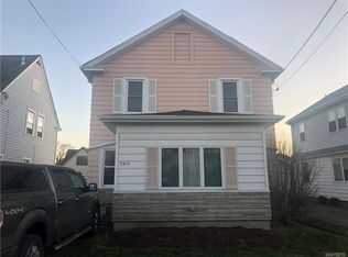 2915 Porter Rd, Niagara Falls, NY 14305