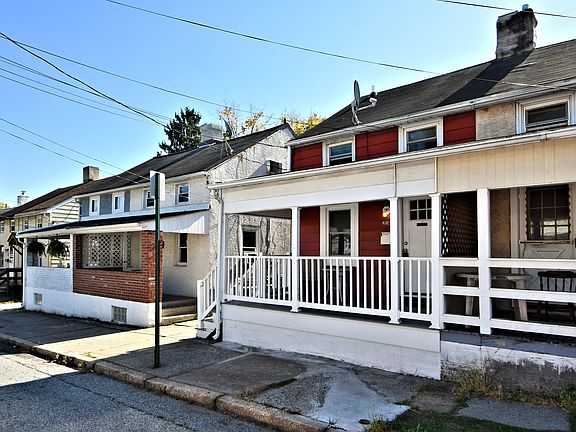 3rd image of 23 Walnut St