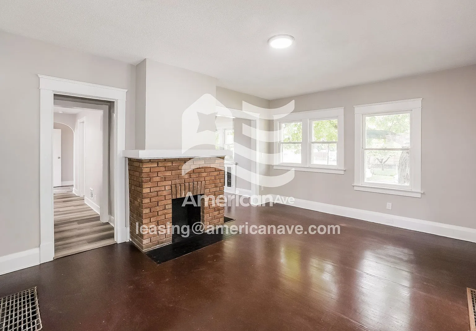 3 bed, 1.5 bath, 1533 sqft, $1,364 — Photo 2