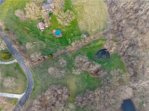 Hidden Hills Dr, Smithville, MO 64089