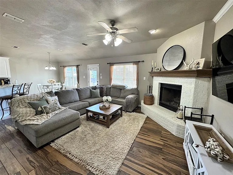 374 Miss Ellie Ln — Photo 11