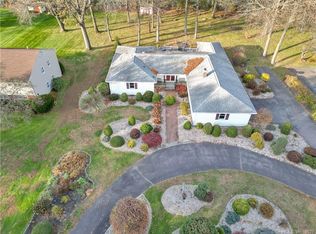 63 Robeth Ln, Wethersfield, CT 06109