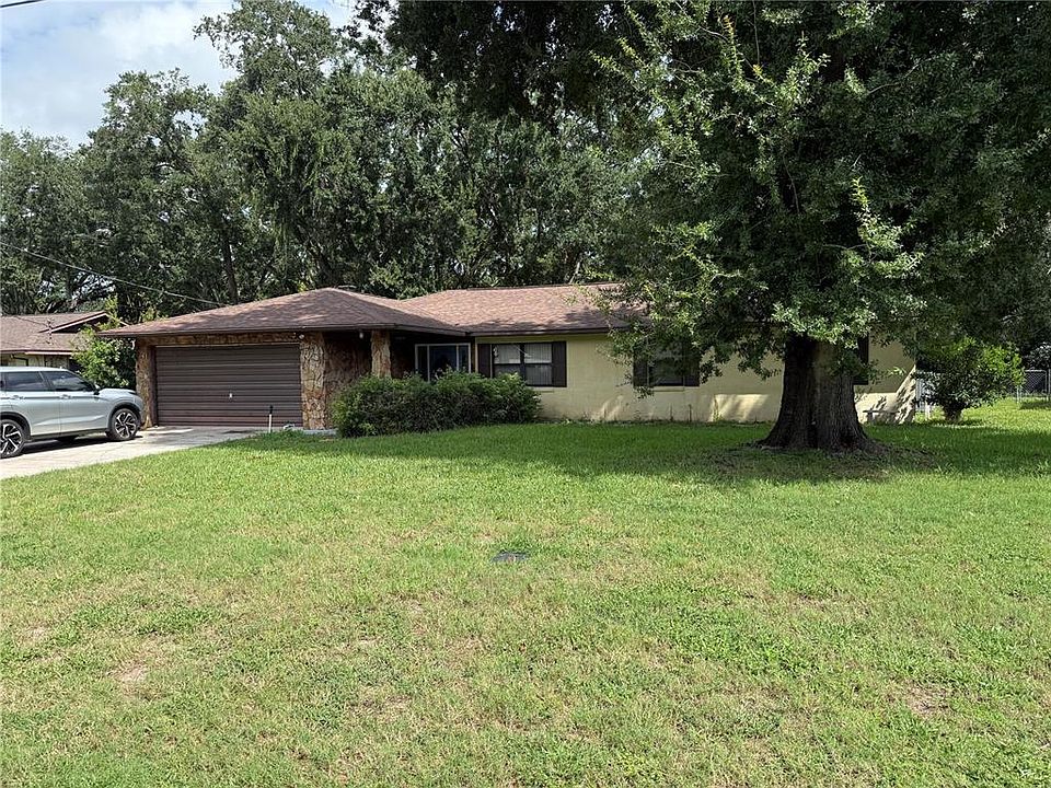 1st image of 124 N POINTE DRIVE