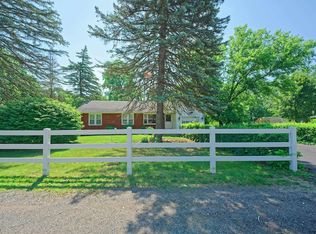 1100 River Rd, Troy, NY 12182