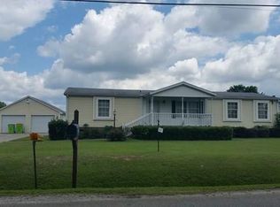 621 Colonial Dr, Roanoke Rapids, NC 27870