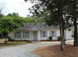 206 Skeet Club Rd, High Point, NC 27265