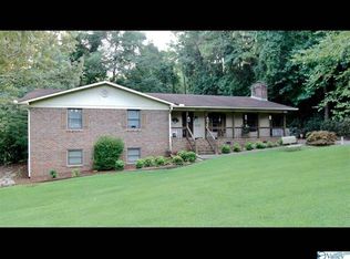 116 Simmons Dr SE, Owens Cross Roads, AL 35763