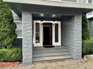 1011 E Division St #102, Mount Vernon, WA 98274