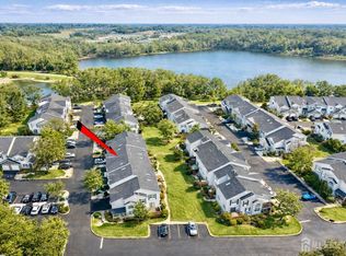 18 Bridgepointe Dr, Laurence Harbor, NJ 08879