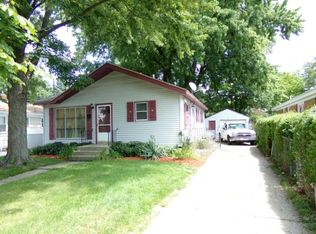 2702 Madison Ave SE, Grand Rapids, MI 49507