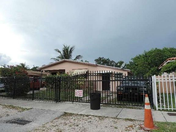 2nd image of 561 NW 113th St
