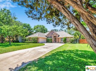 2040 Saint Andrews Dr, Round Rock, TX 78664