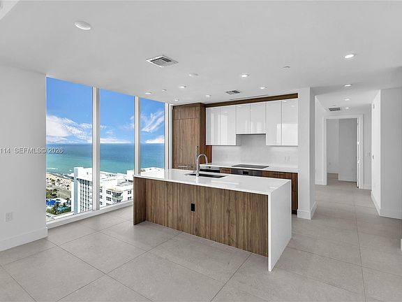 5th image of 151 N Seabreeze Blvd #2003E