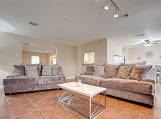 2150 Hazlitt Dr, Houston, TX 77032