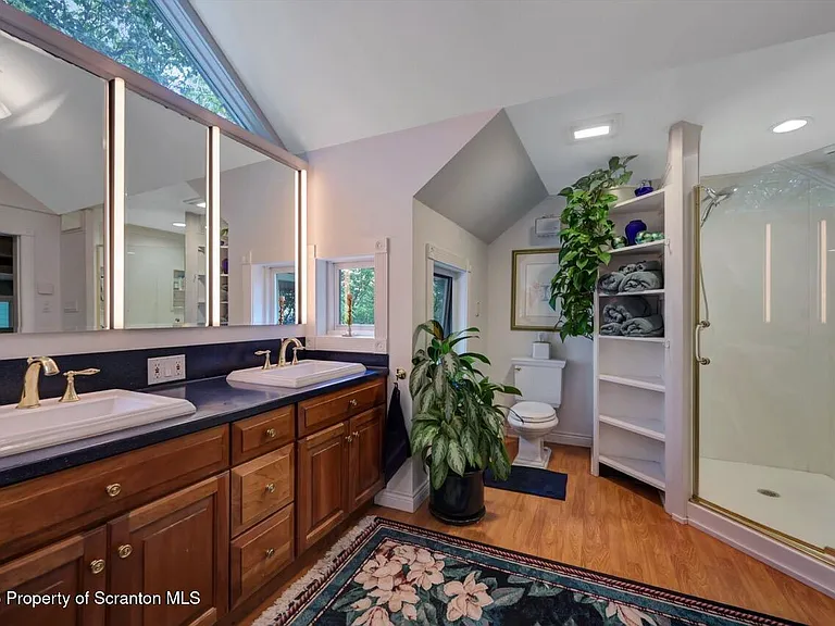 3360 Forest Rd — Photo 59