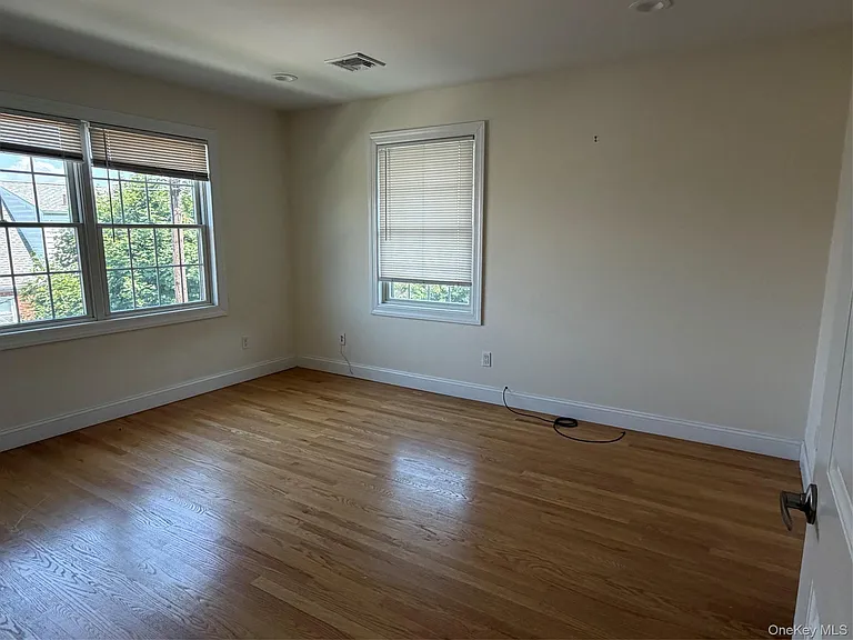 621 E Olive St #2 — Photo 9