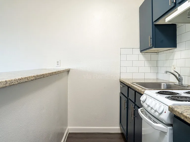 1226 S Longfellow St — Photo 20