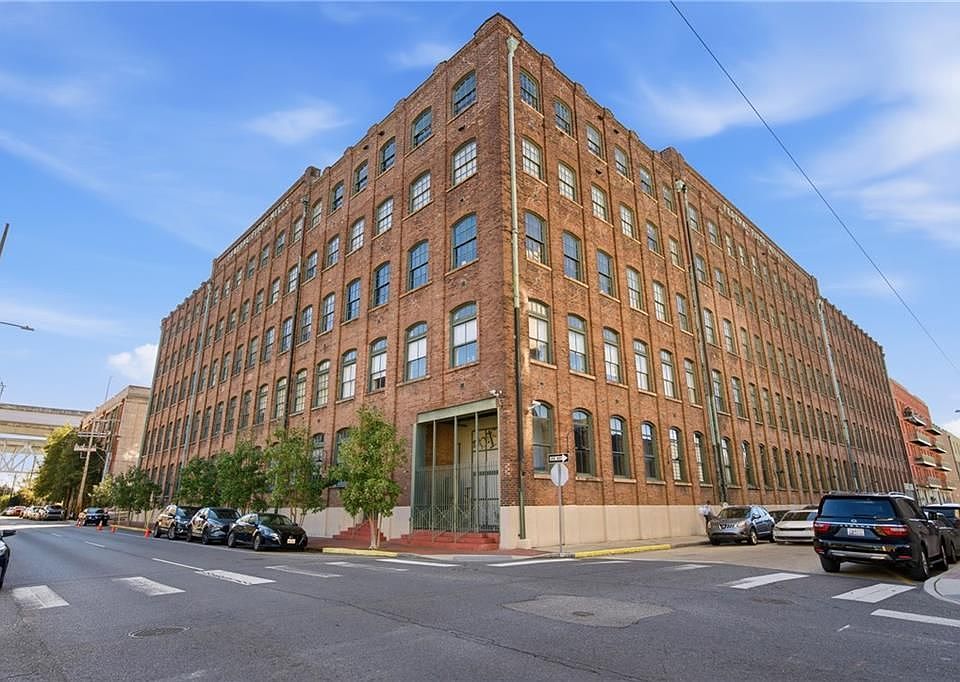 1st image of 1107 S Peters St APT 517