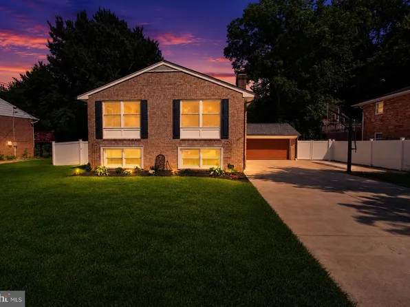 9009 Mears St, Fairfax, VA 22031