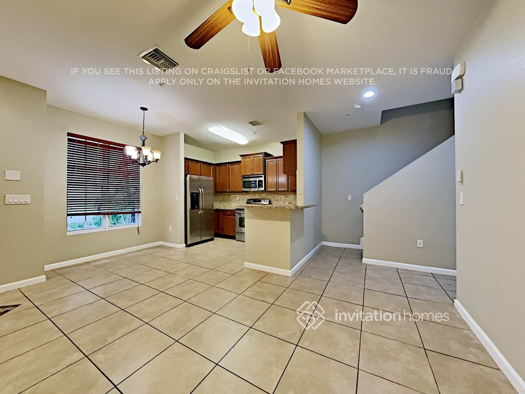 167 SW 7th Ct, photo 5