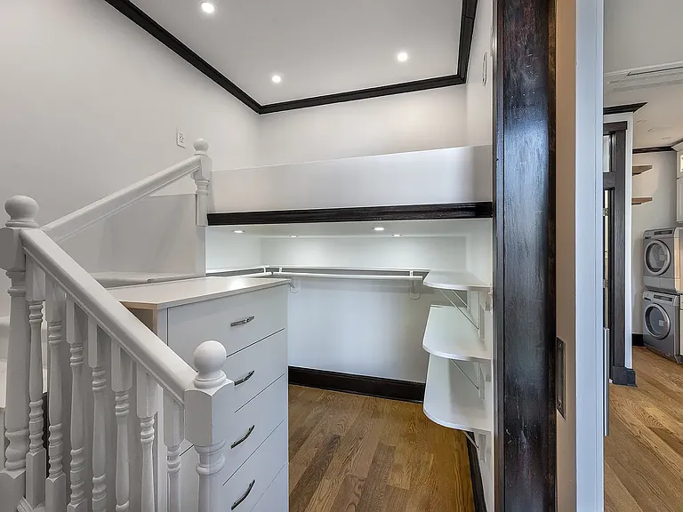 409 Madison St #2R — Photo 7