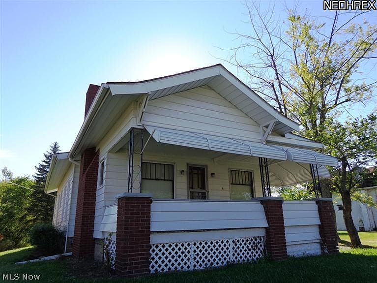 1st image of 4960 Mahoning Ave NW