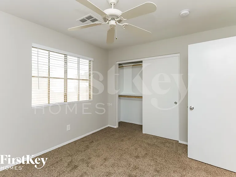 35426 N Happy Jack Dr — Photo 10