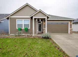 1425 Northgate Dr, Independence, OR 97351