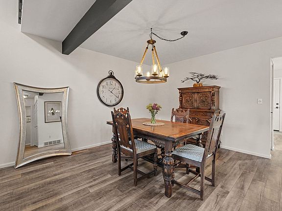 4th image of 3448 Laredo Ln #B